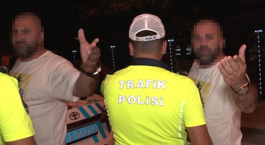 Kadıköy’de denetime takılan sürücüden tehdit: Bak kırarım o kameranı