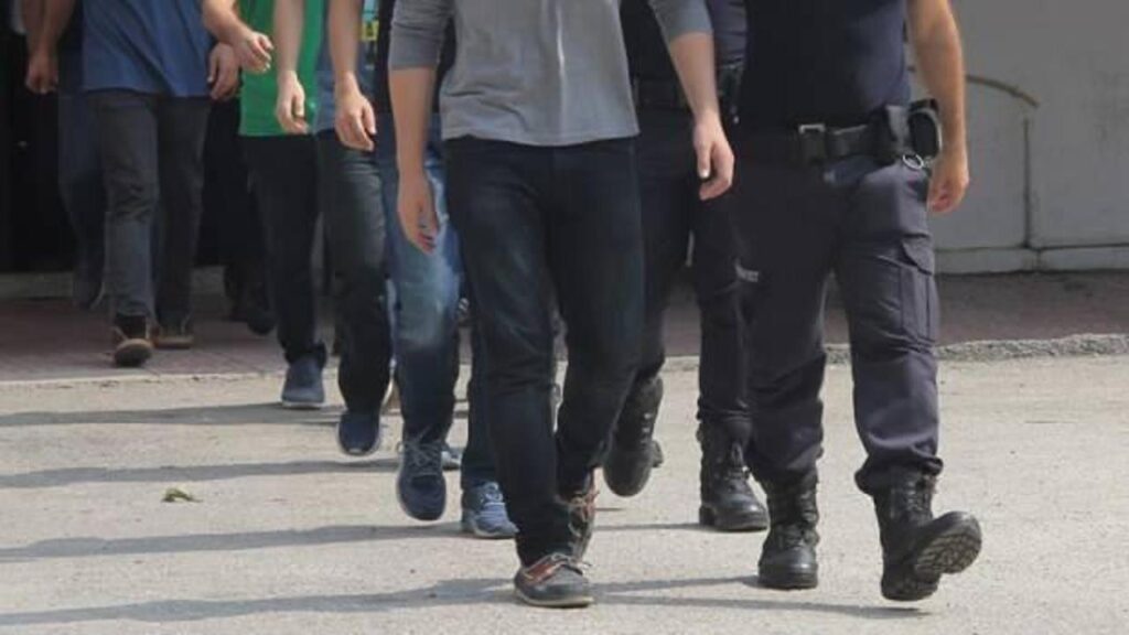 59 milyon liralık vurgun yapan şebeke üyelerinden 17’si tutuklandı