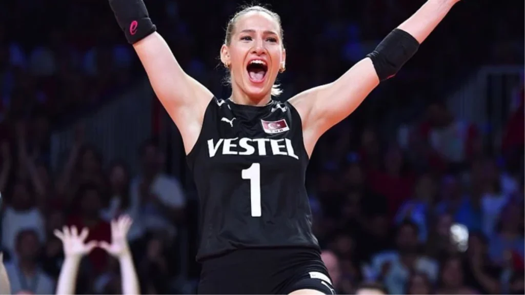 Filenin Sultanı Gizem Örge’nin eski eşinden sonra abisi de oyuncu çıktı