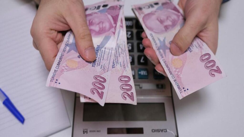Memur emeklileri için seyyanen zam talebi!