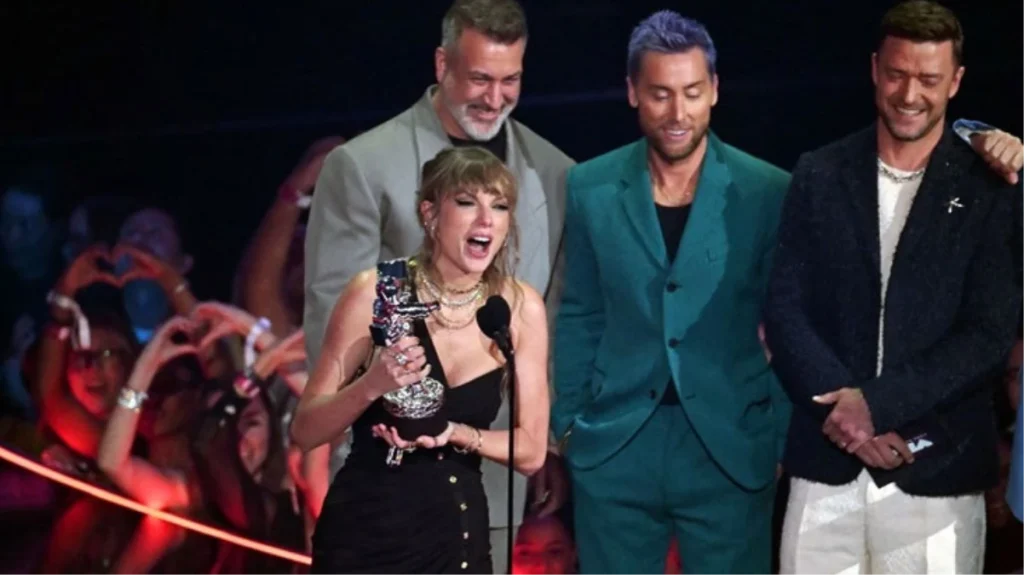 MTV Video Müzik Ödülleri sahiplerini buldu! Taylor Swift 2 ödül aldı