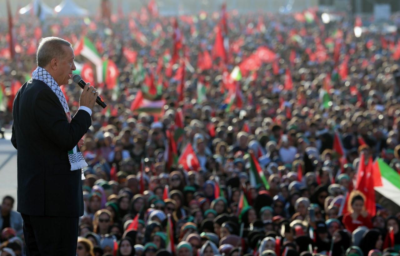 Dev miting ve Erdoğan'ın tarihi sözleri ses getirdi! Dün basını Türkiye'yi konuştu...