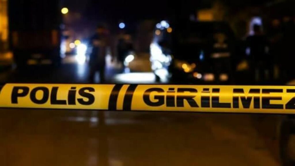 Adana’da vahşet: Karısını baltayla öldürdü, teslim oldu!