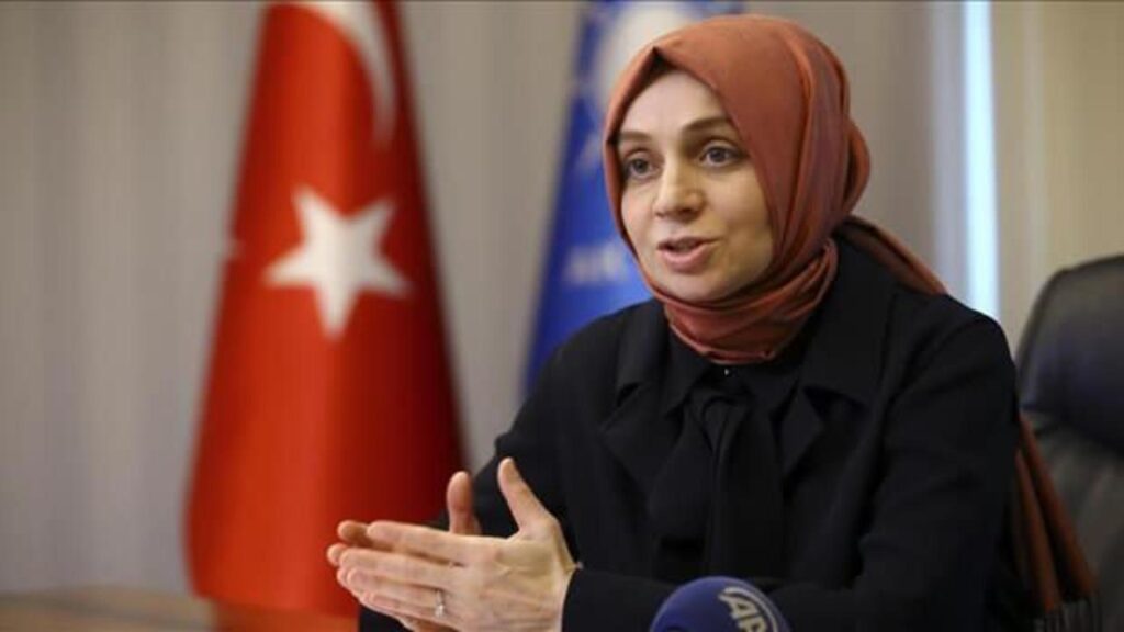 AK Partili Usta’dan Fransa’ya ‘başörtüsü yasağı’ tepkisi!