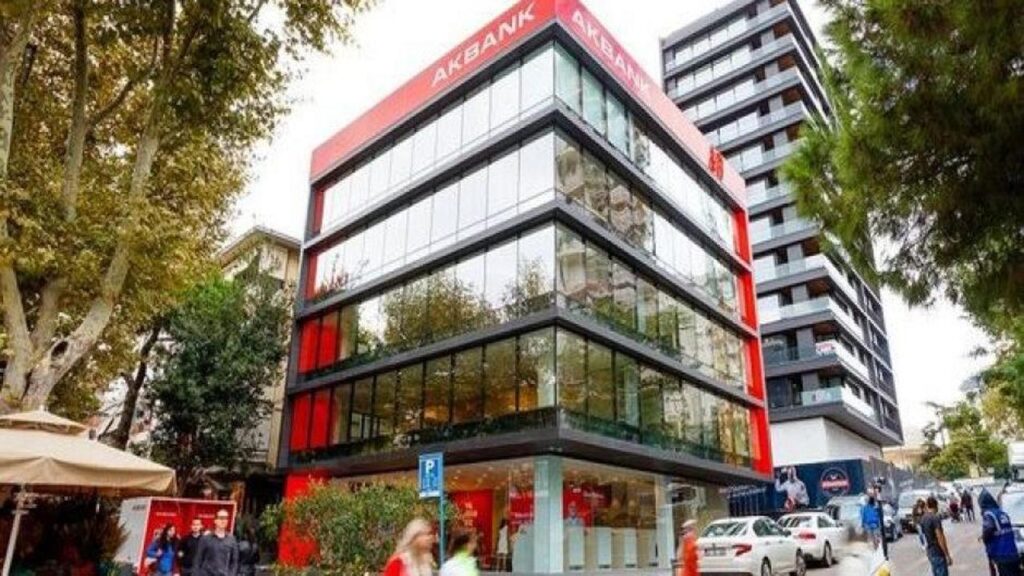 Özgür Demirtaş’ın Akbank’taki görevine son verildi