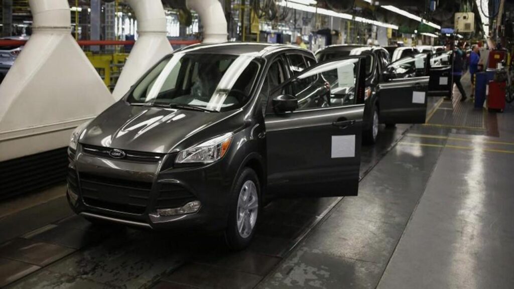 Ford işçileri greve gitti