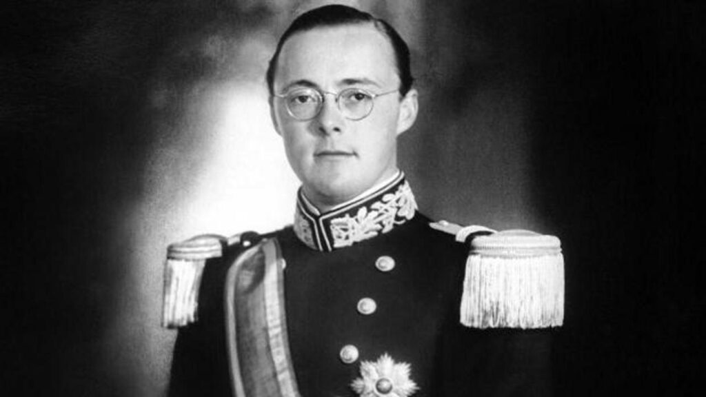 Eski Hollanda Prensi’nin Nazi partisi üyelik kartı bulundu