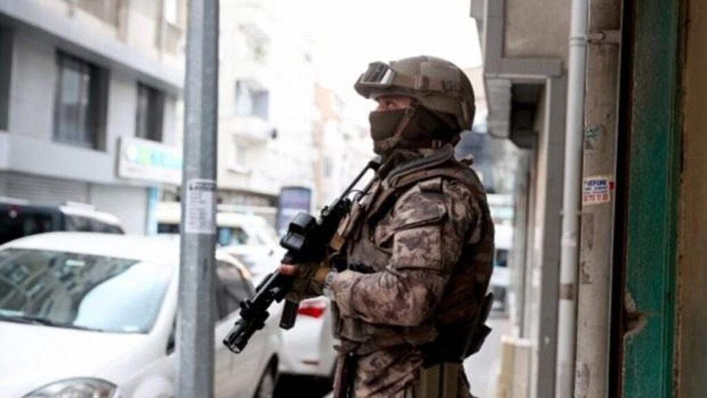 FETÖ’cülere göz açtırılmıyor KPSS çalışma evinde kalan 2 şüpheliye gözaltı kararı