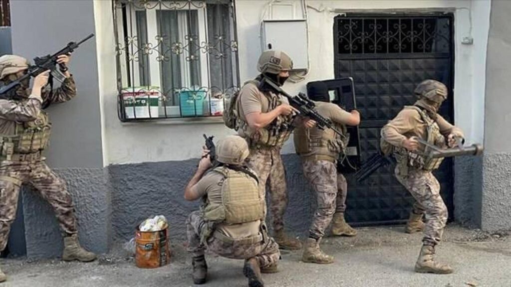İstanbul’da DEAŞ operasyon: 7 gözaltı!