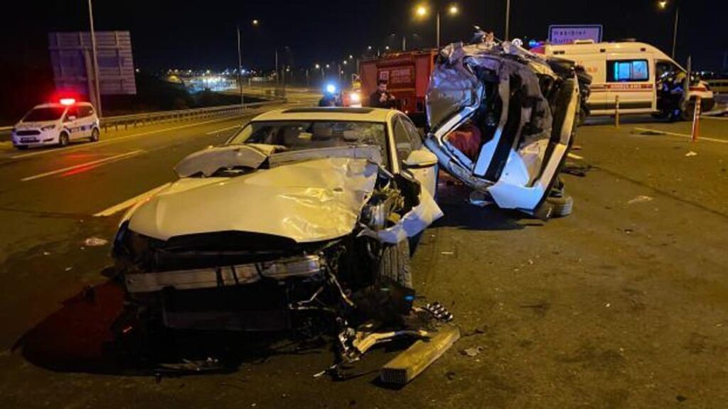 Kuzey Marmara Otoyolu’nda 3 araç birbirine girdi: 2 ağır, 9 yaralı