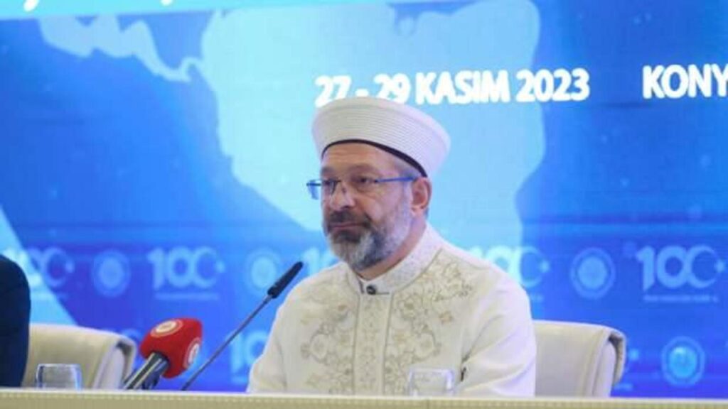 Ali Erbaş’tan yurt dışında yaşayan Müslümanlara mesaj: Asla fırsat vermeyin