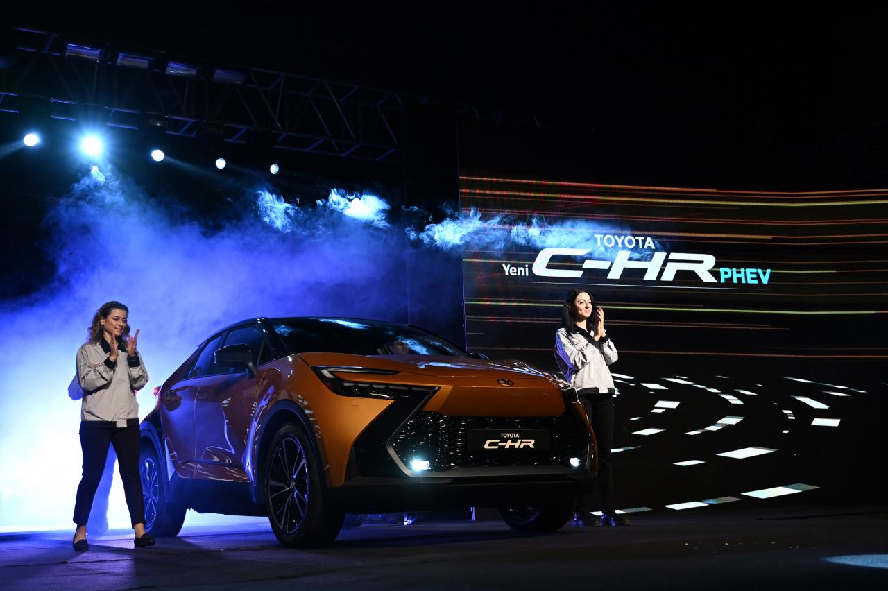 Toyota C-HR PHEV üretim hattından çıktı! Başkan Erdoğan'dan mesaj