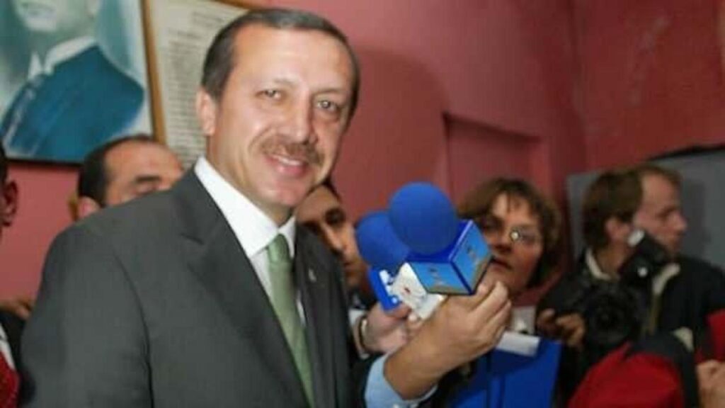 AK Parti’den ‘3 Kasım 2002’ açıklaması!