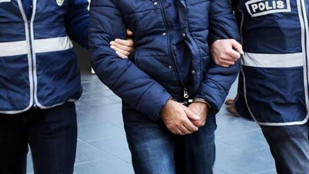 İzmir’de DHKP-C operasyonu: 17 gözaltı