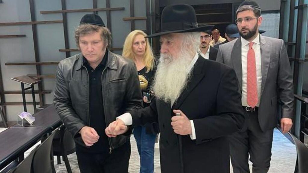 Devlet başkanlığını kazandı! Yahudi ayinine katıldı!