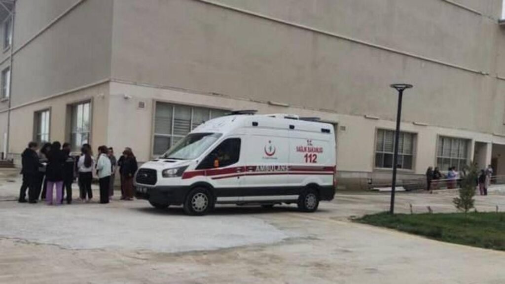 Isparta’daki kız öğrenci yurdunda gıda zehirlenmesi şüphesi