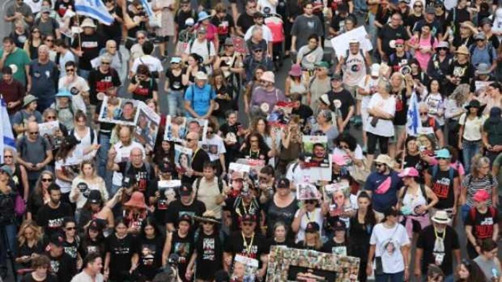 İsrailli esirlerin aileleri Tel Aviv’den Kudüs’e 5 günlük yürüyüş başlattı