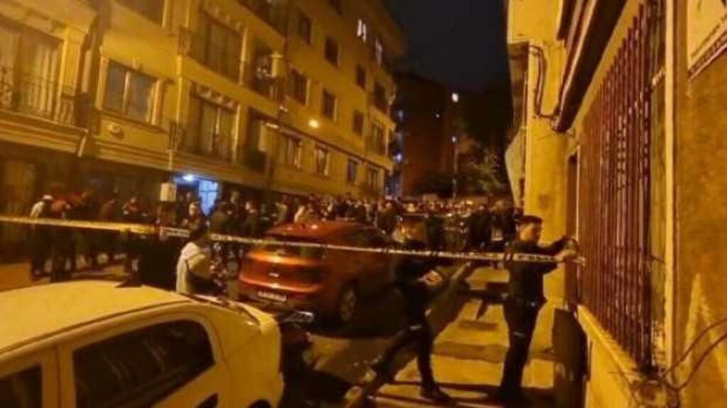 İstanbul’da korkunç olay: Eşini ve 3 çocuğunu öldürdü
