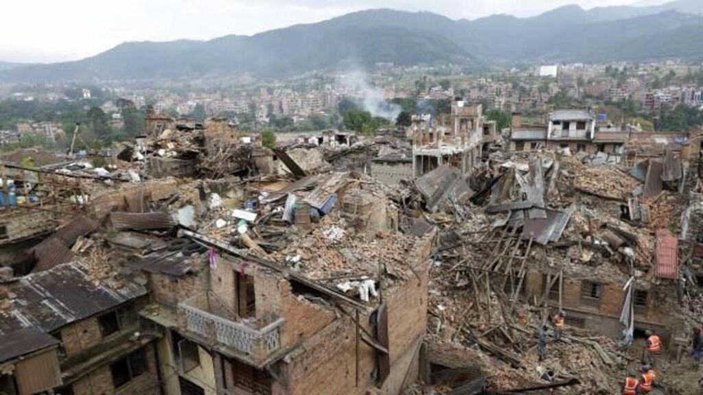 Nepal’deki depremde 128 kişi öldü