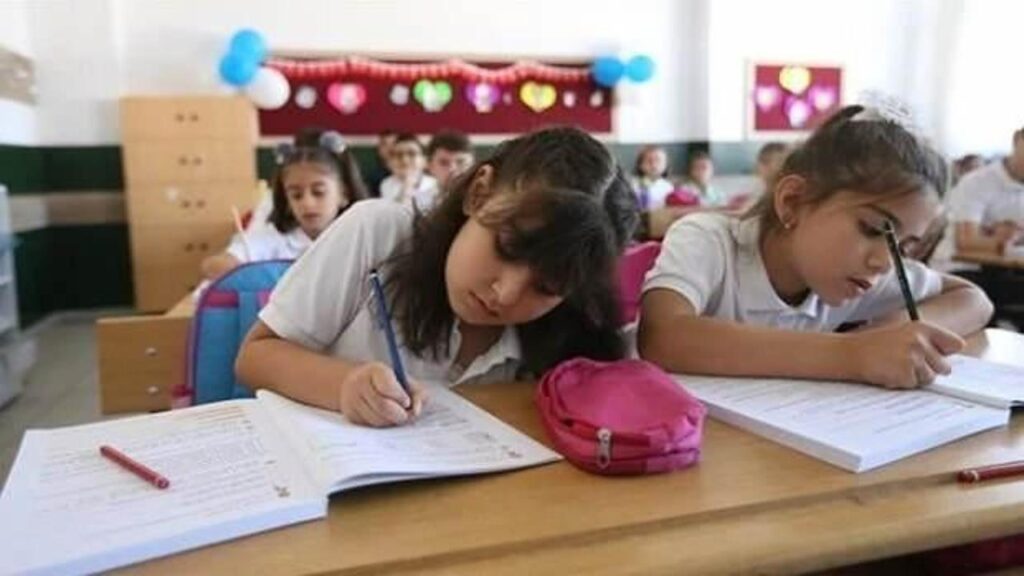 Okullarda ara tatil zili yarın çalıyor