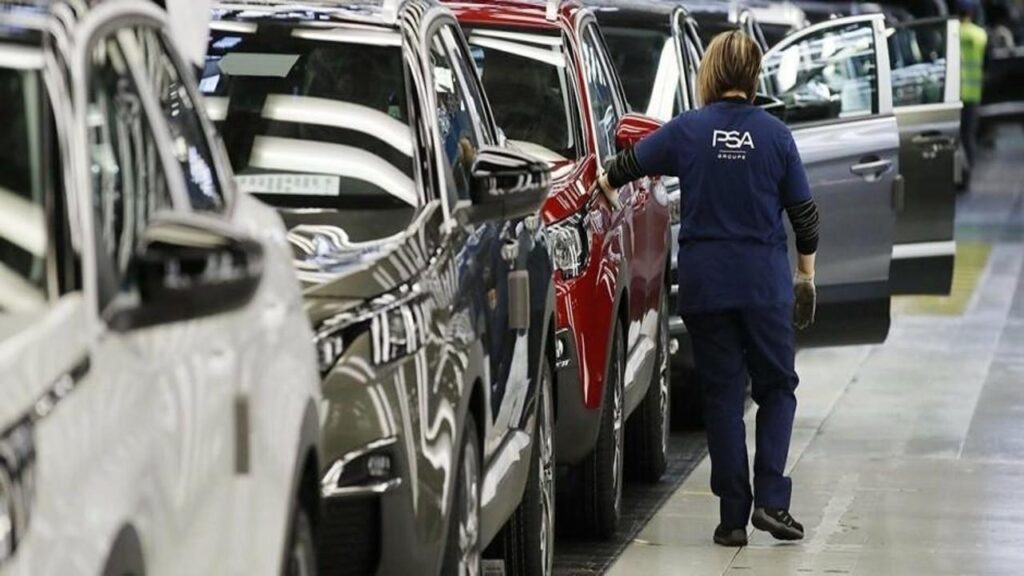 Ford, GM ve Stellantis’i grev vurdu!