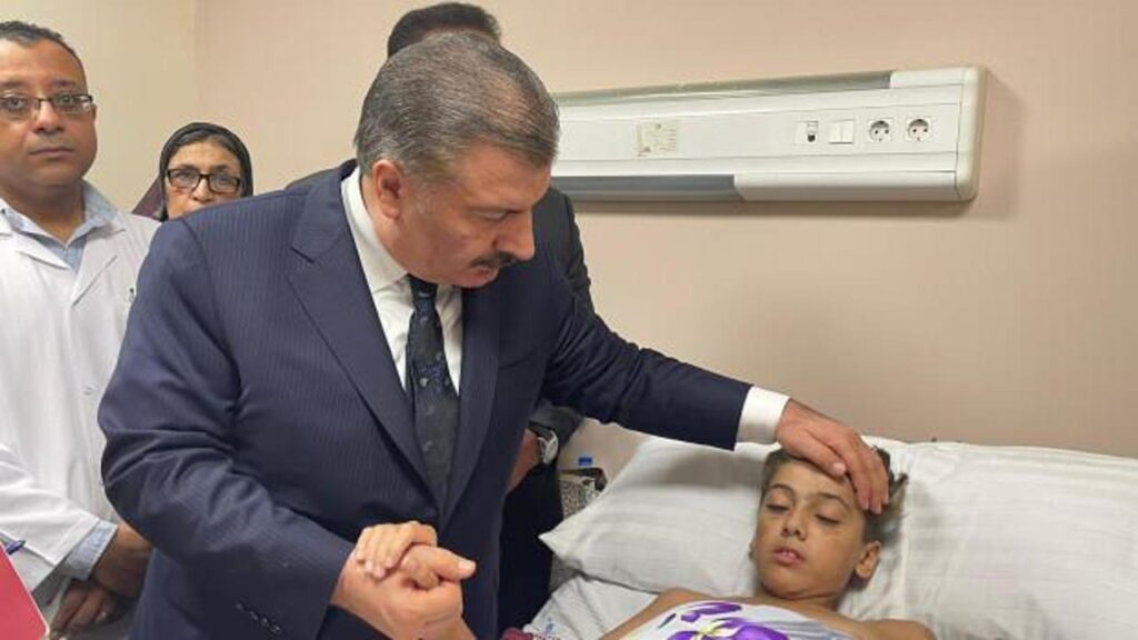 Sağlık Bakanı Koca Gazze’ye yönelik sağlık yardımları için Mısır’da