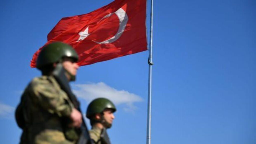 Sınırda 3 kişi yakalandı: 1’i FETÖ, 1’i PKK’lı