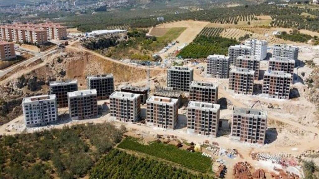 Tarih verildi! Depremzedeler yuvalarına kavuşuyor