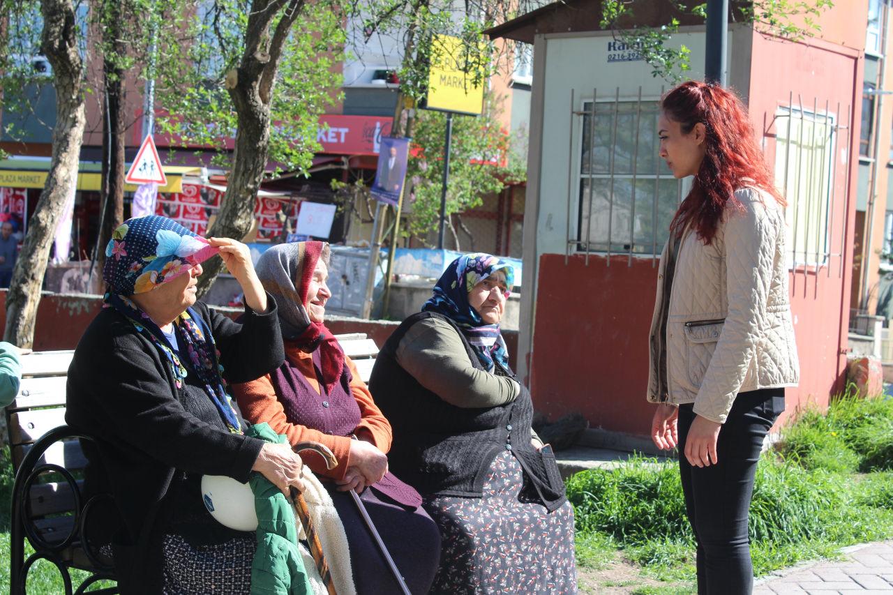 Ankara'da ikinci üniversiteyi okuyan Aylin, 25 yıllık muhtarı devirdi