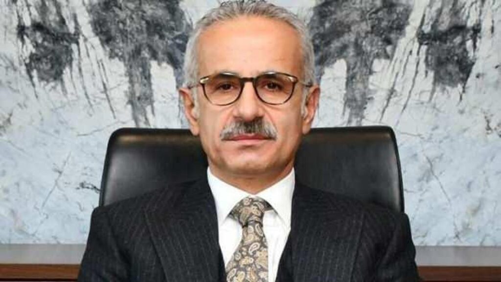 Bakan Uraloğlu: 8 trilyon dolarlık büyük piyangonun ortasındayız