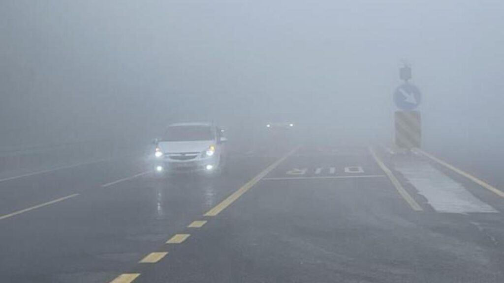 Bolu Dağı’nda sis görüş mesafesini düşürdü
