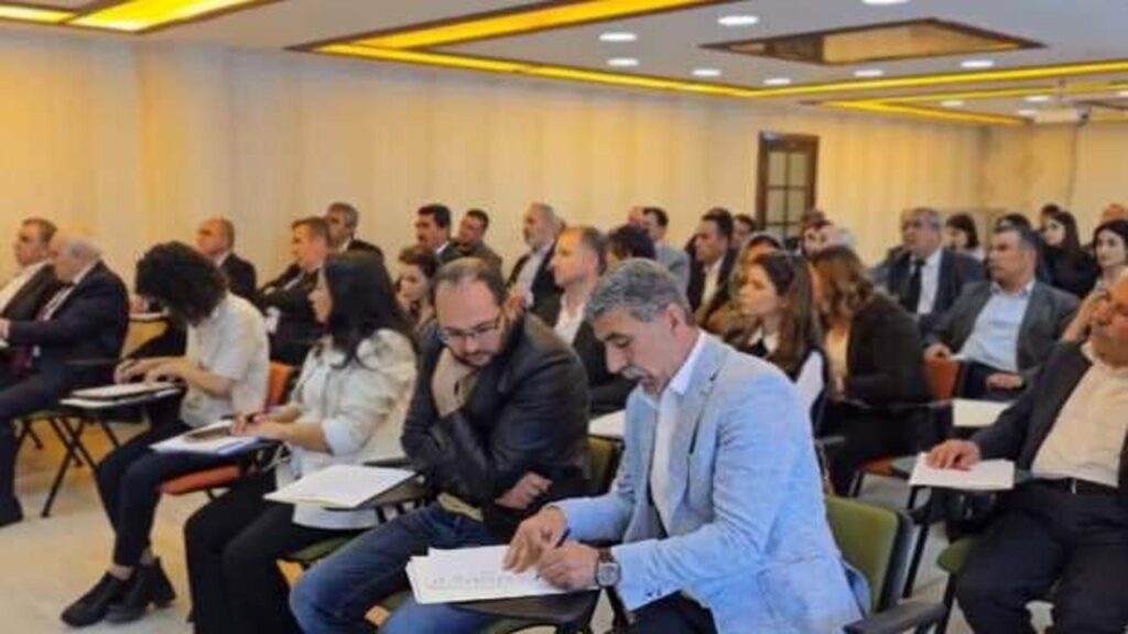 DEM Partili belediyenin ilk toplantısında İstiklal Marşı krizi!