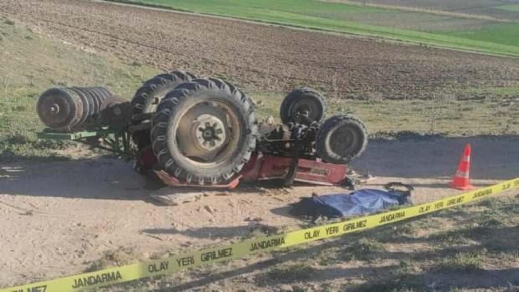 Eskişehir’de devrilen traktörün altında kalan sürücü öldü