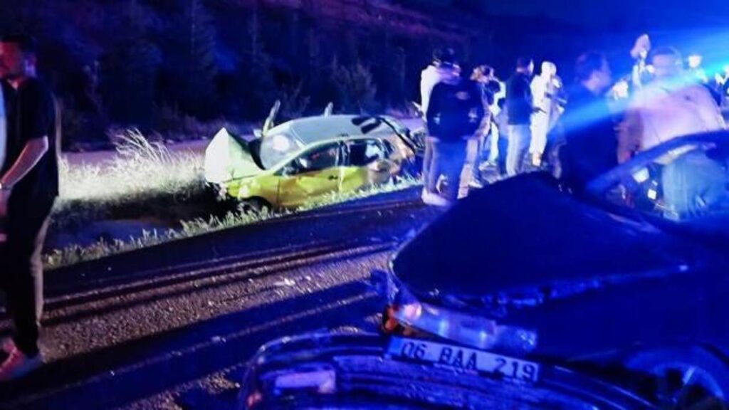 Eskişehir’de polis aracının da karıştığı zincirleme kaza: 8 yaralı