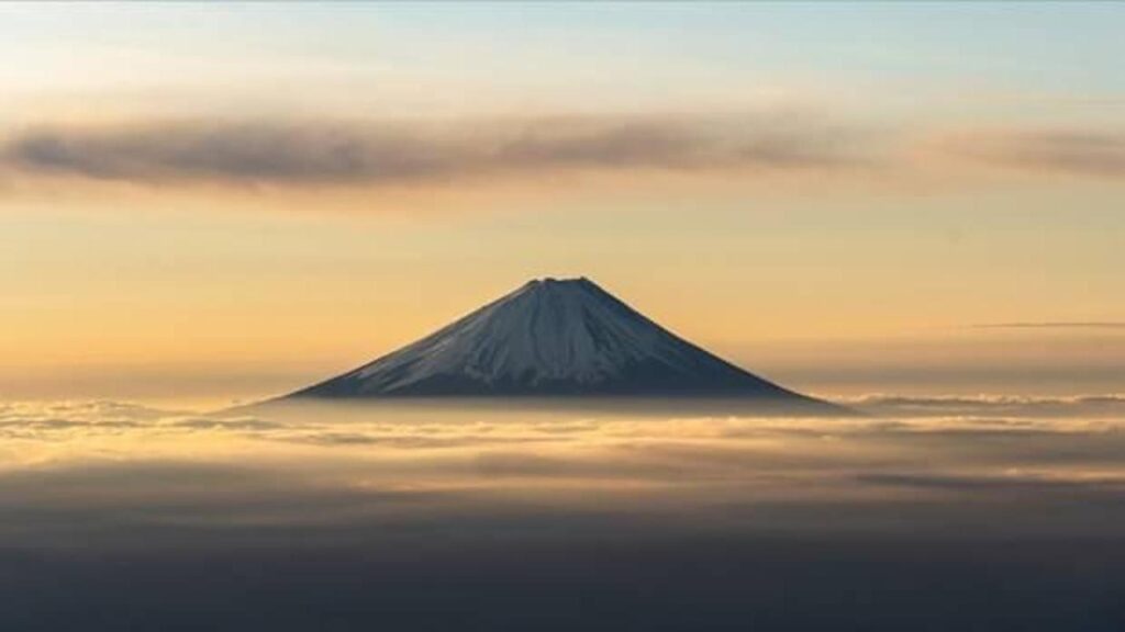 Fuji Dağı’nda ‘yabancı turist’ önlemi… Bariyer çekiliyor!