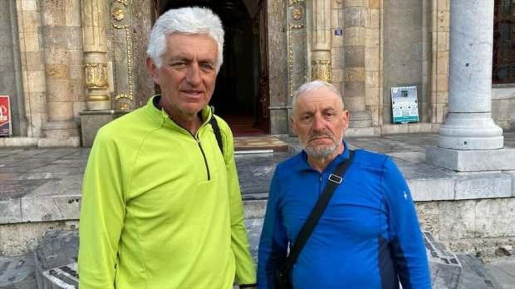 Hacca gitmek için Üsküp’ten bisikletle yola koyulan 2 Müslüman Konya’da