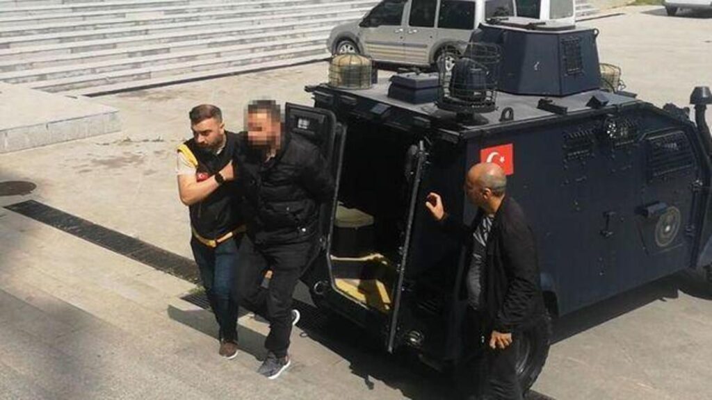 Hamile kardeşini öldürdü! Kuzeni de yardım etti…