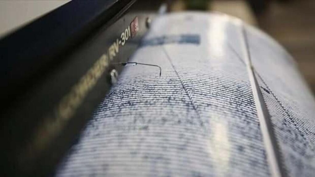 Japonya’da peş peşe iki deprem