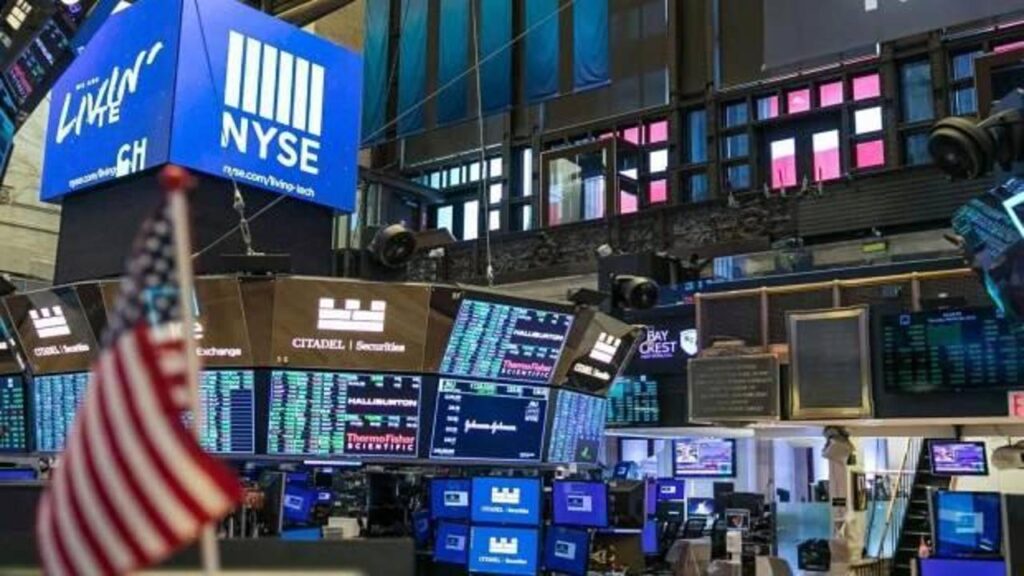 New York borsası ABD’de beklentileri aşan enflasyon verileri sonrası düşüşle kapandı
