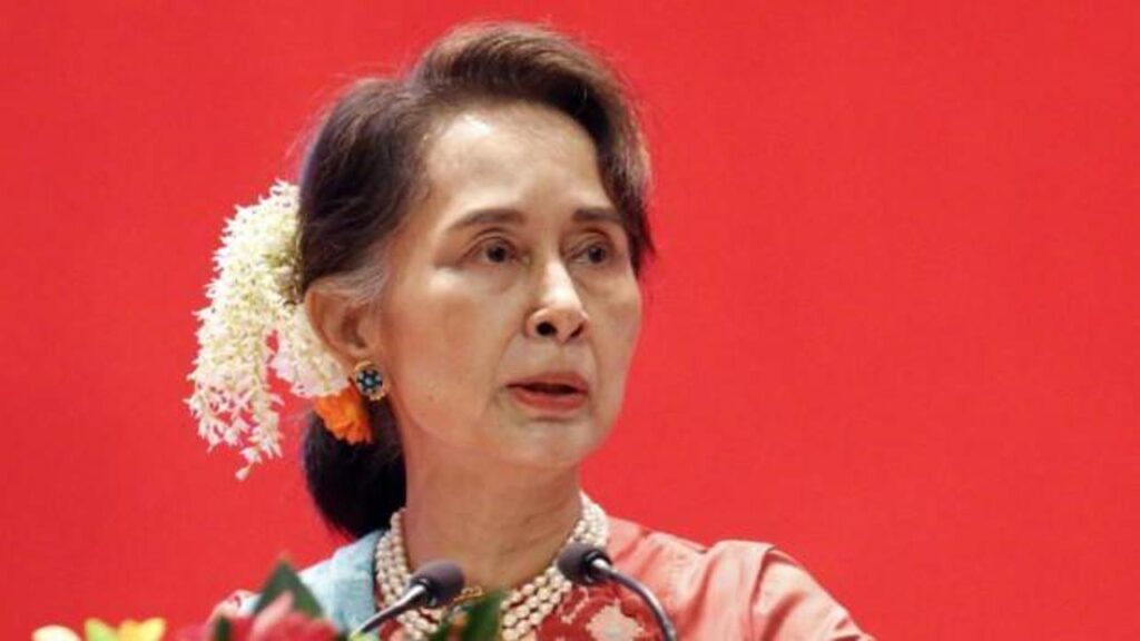 Myanmar’da devrik lider ev hapsine alındı
