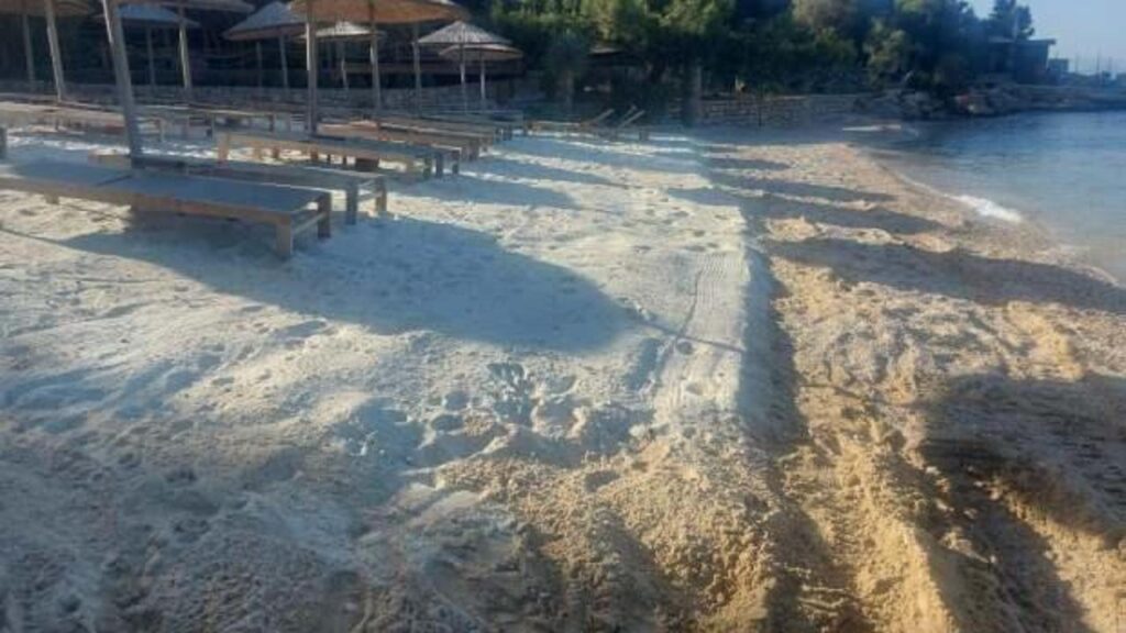 Sahile beyaz kum döken işletmeye 106 bin lira ceza