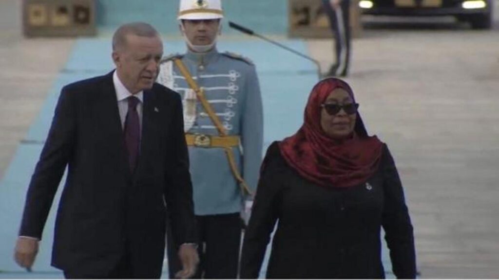 Tanzanya Cumhurbaşkanı Ankara’da: Resmi törenle karşılandı