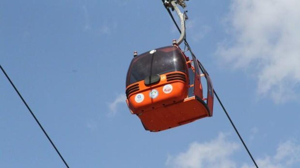 Antalya’da faciadan dönülen teleferik alanında dikkat çeken sessizlik