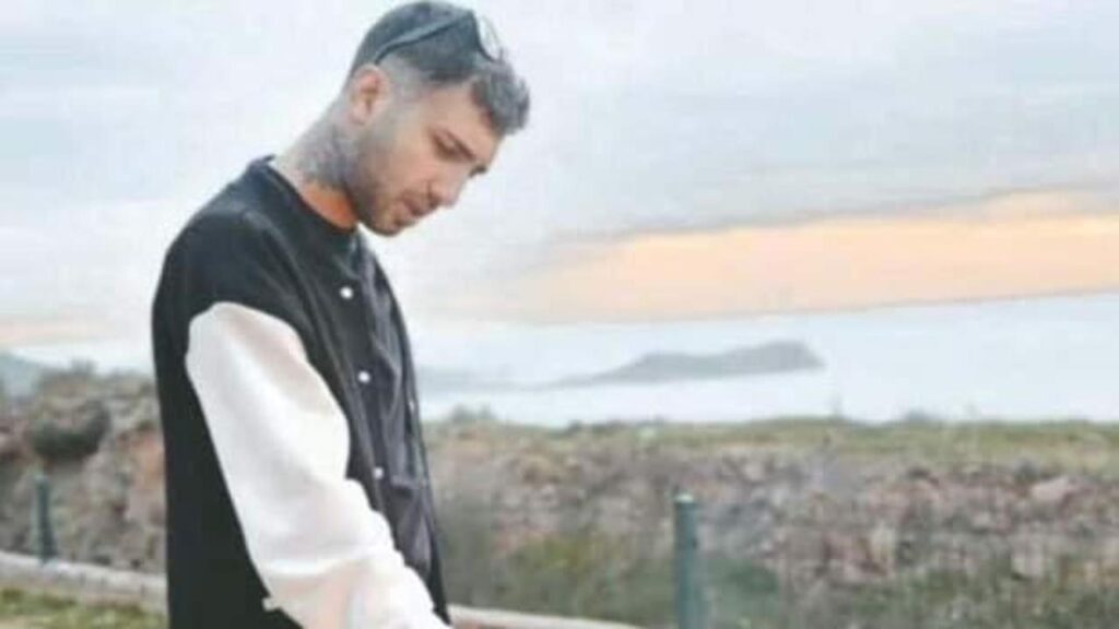 Tartıştığı çocukluk arkadaşını, bıçaklayarak öldürdü