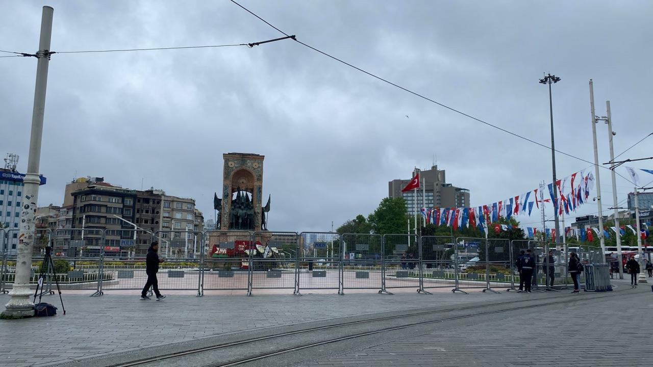 Taksim esnafı: Bizim için işçi bayramı yok, biz çalışıyoruz