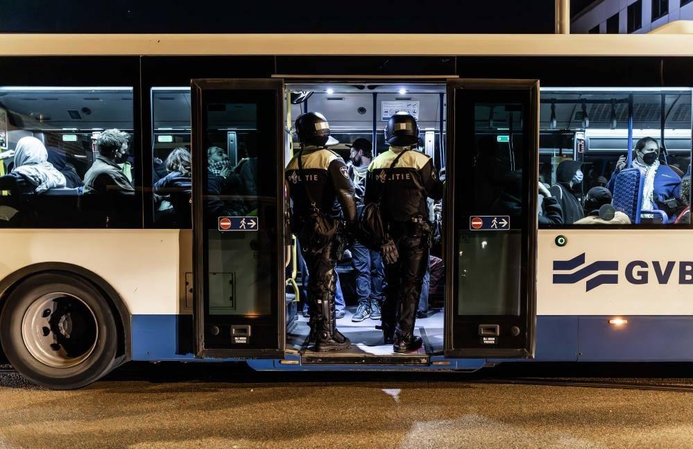 Amsterdam Üniversitesi'ndeki Filistin gösterisine müdahale