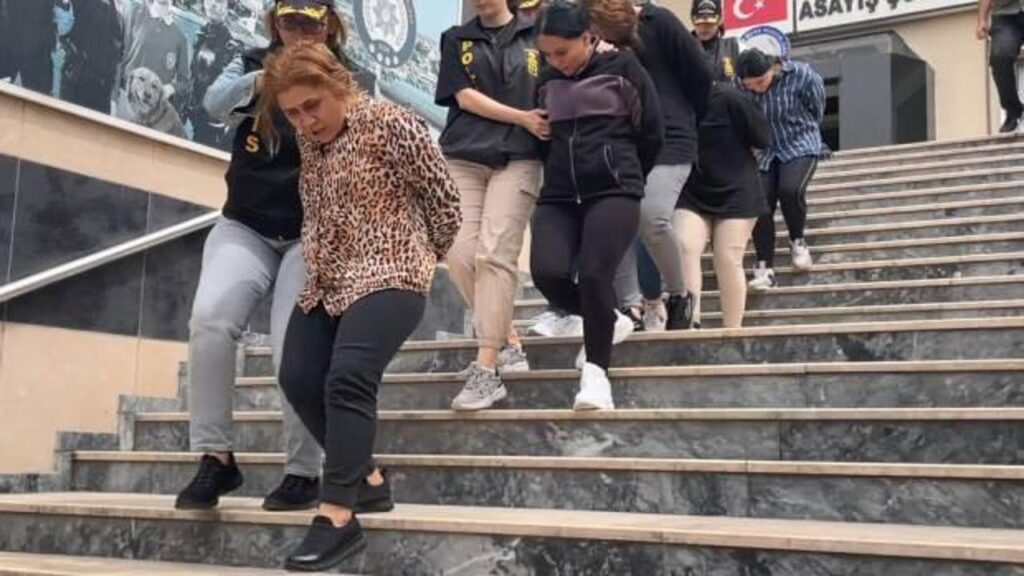 Beşiktaş’ta evlere giriyorlardı: ‘Kızlar çetesi’ yakayı ele verdi