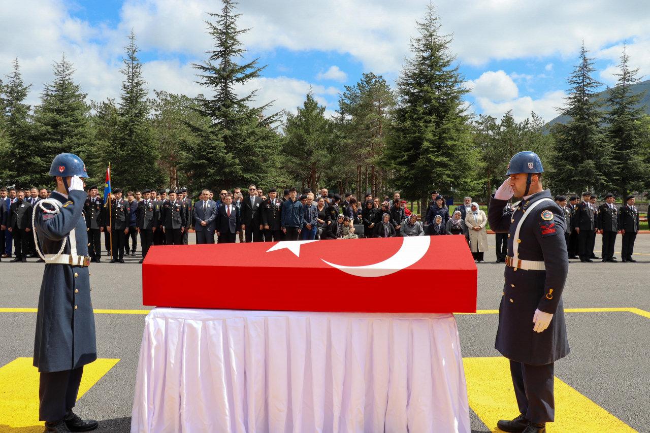 Kanser tedavisi gören askerden acı haber