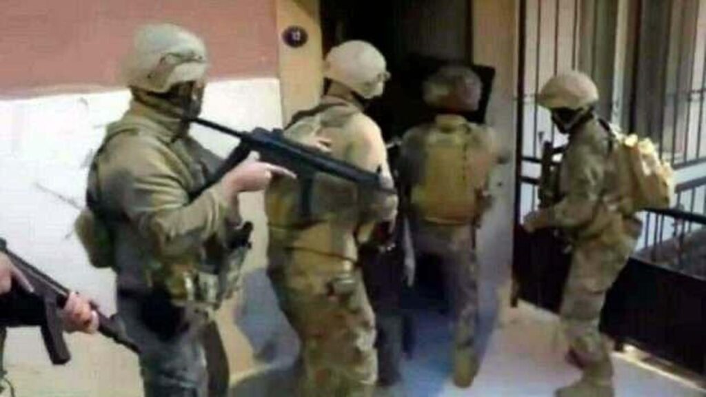 ‘Garson’dan elde edilen bilgilerle FETÖ operasyonu: 7 polise gözaltı