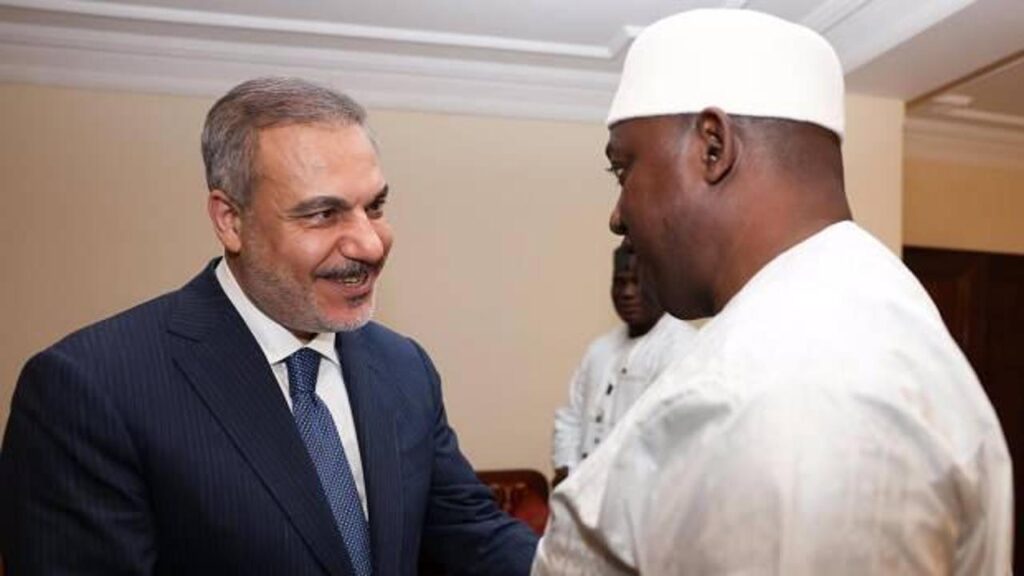 Hakan Fidan Gambiya’ya gitti